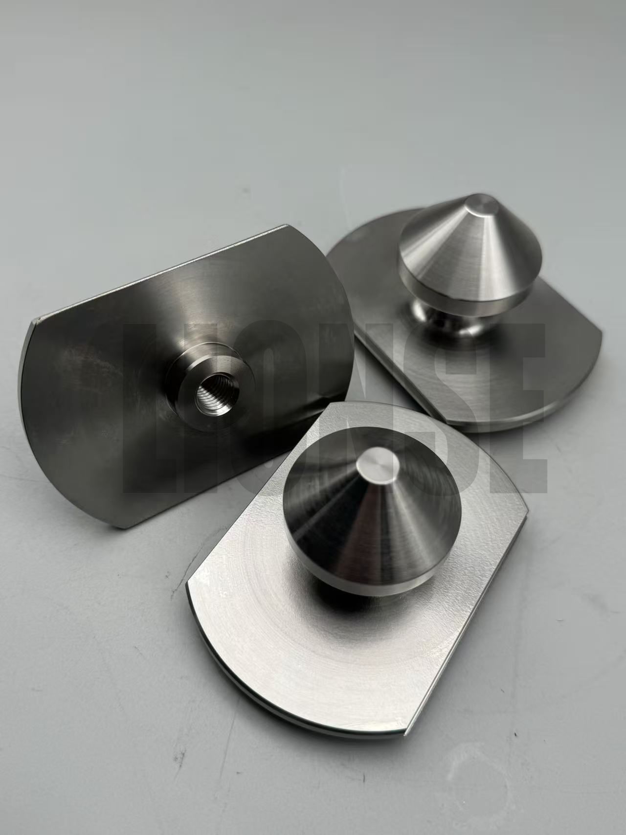 Cari bahagian ketepatan? Adakah pin tirus ini patut dicuba?